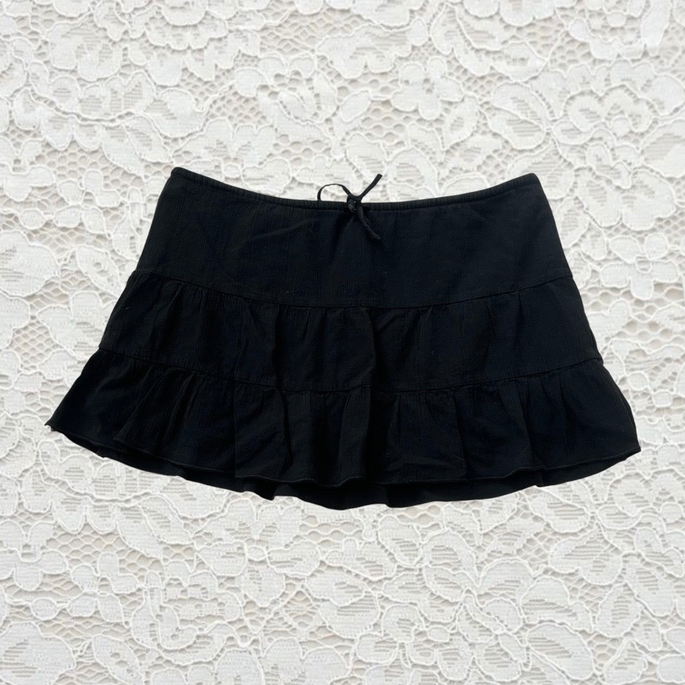 oldโ navy black tiered mini skirt